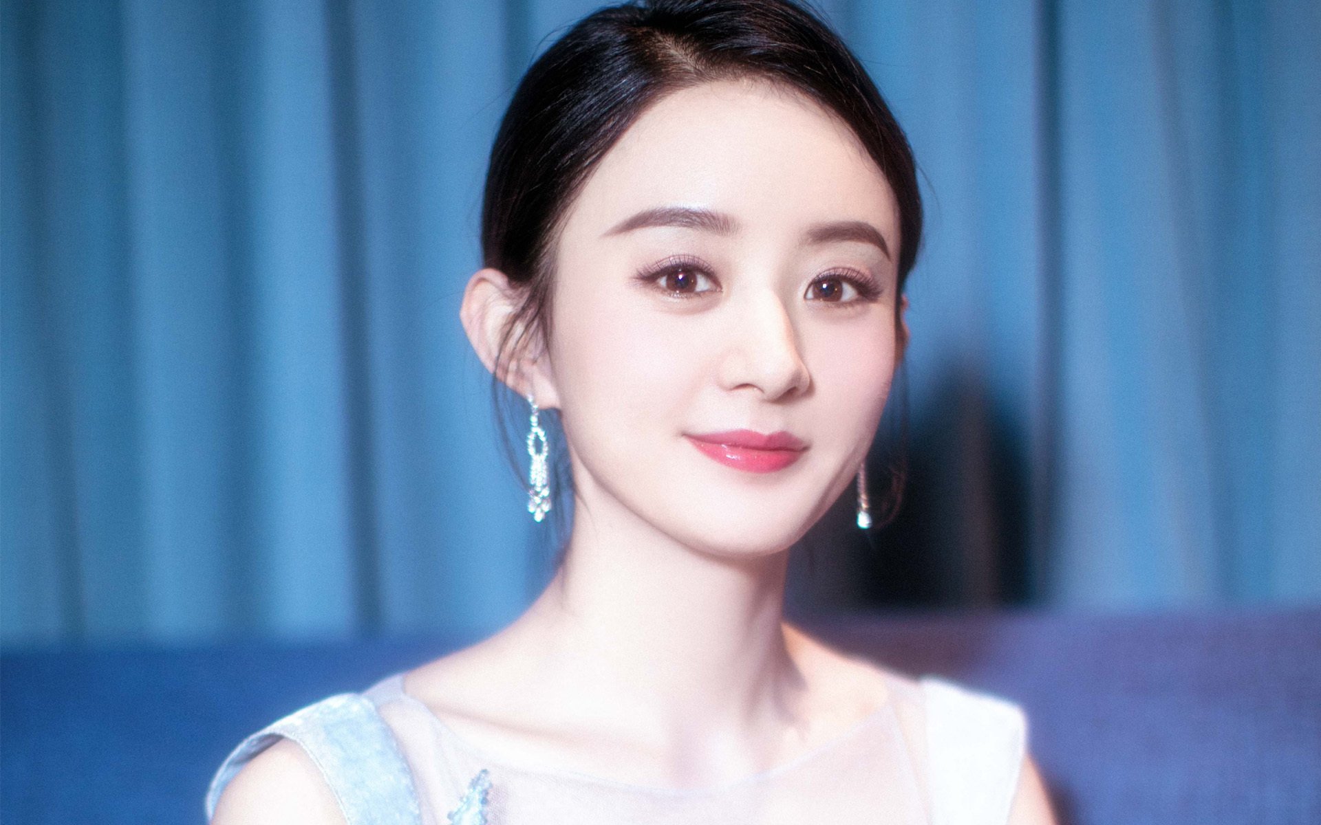 “运动员的趣味生活：场外的趣事趣闻”，运动员运动场景描述
