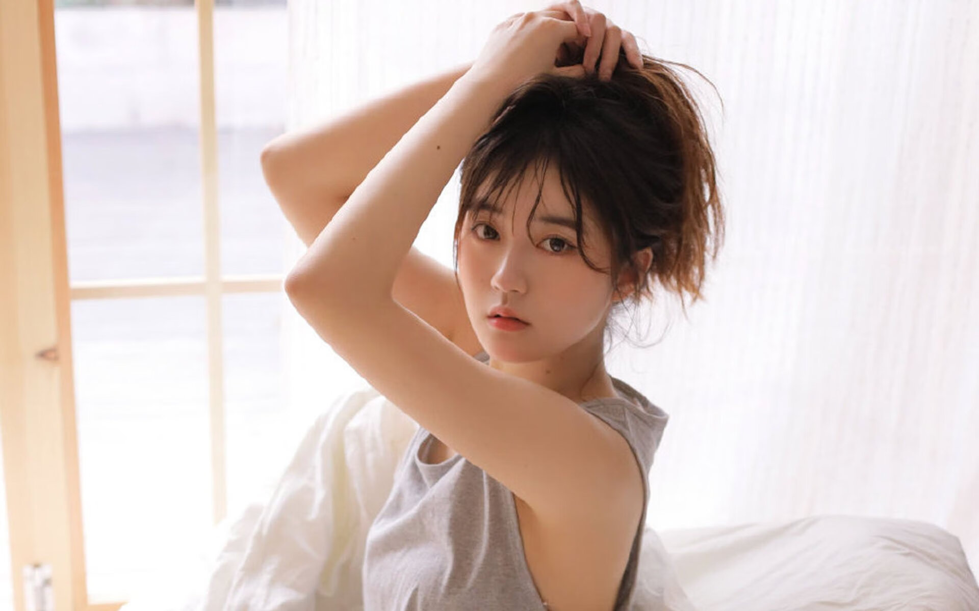 国际热身赛中国女足逆袭 球迷热情高涨，国足热身赛大胜